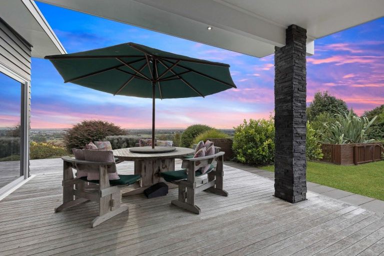 Photo of property in 47 Harry Dreadon Road, Opaheke, Papakura, 2584