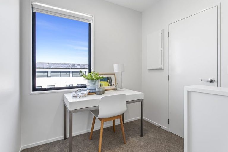 Photo of property in 1 Tana Way, Manurewa, Auckland, 2102