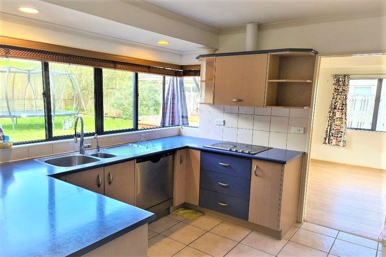 Photo of property in 87 Bluebird Crescent, Unsworth Heights, Auckland, 0632