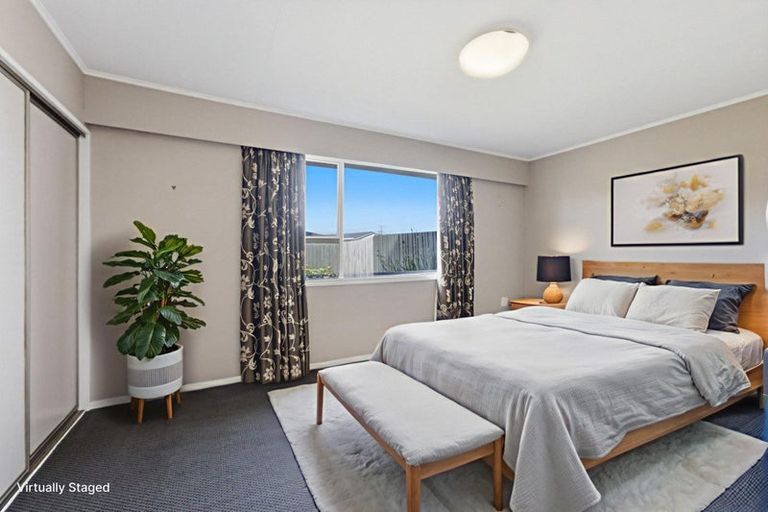 Photo of property in 21 Truby King Street, Merrilands, New Plymouth, 4312