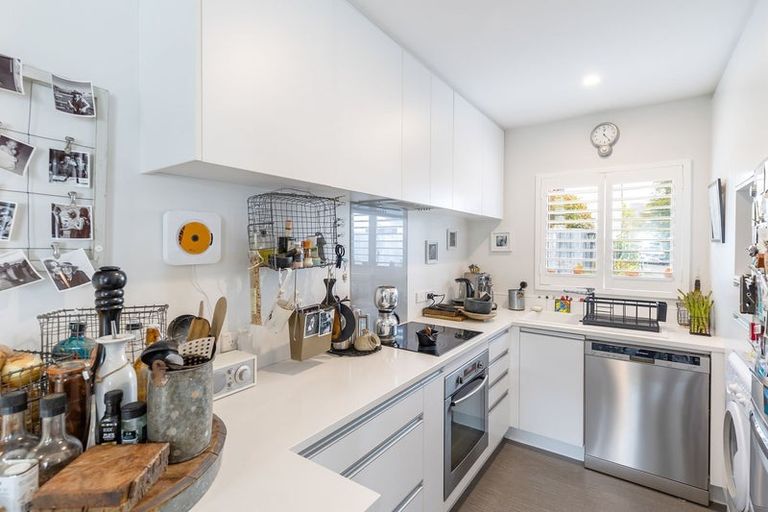 Photo of property in Cornwall Gardens, 13/27 Cornwall Street, St Albans, Christchurch, 8014