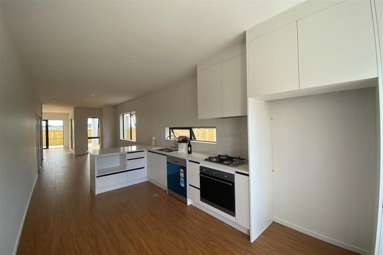 Photo of property in 9 Kairakau Street, Takanini, 2110