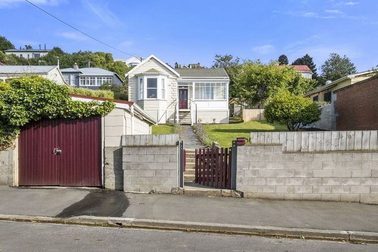 Photo of property in 14 Bridge Street, Clyde Hill, Dunedin, 9011