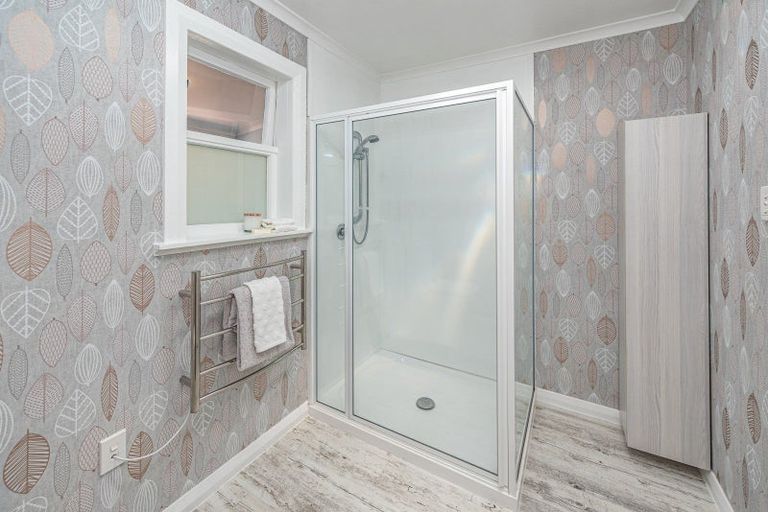 Photo of property in 17 Gonville Avenue, Gonville, Whanganui, 4501