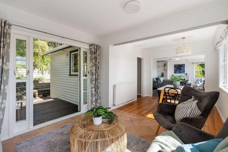 Photo of property in 152 Helston Road, Paparangi, Wellington, 6037