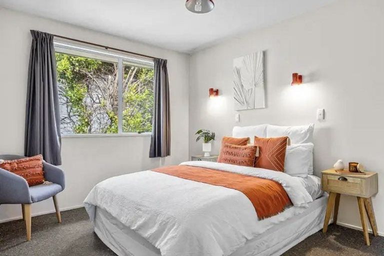 Photo of property in 2 Colman Avenue, Sockburn, Christchurch, 8042