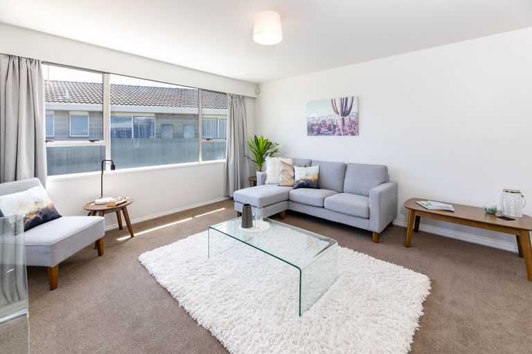 Photo of property in 24 Meon Street, Aranui, Christchurch, 8061