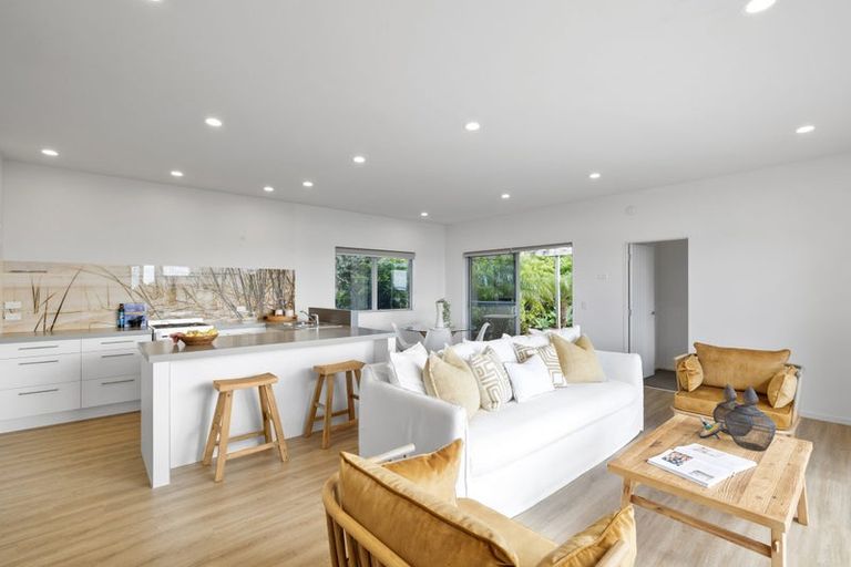 Photo of property in 11a Cullen Street, Mangawhai Heads, Mangawhai, 0505