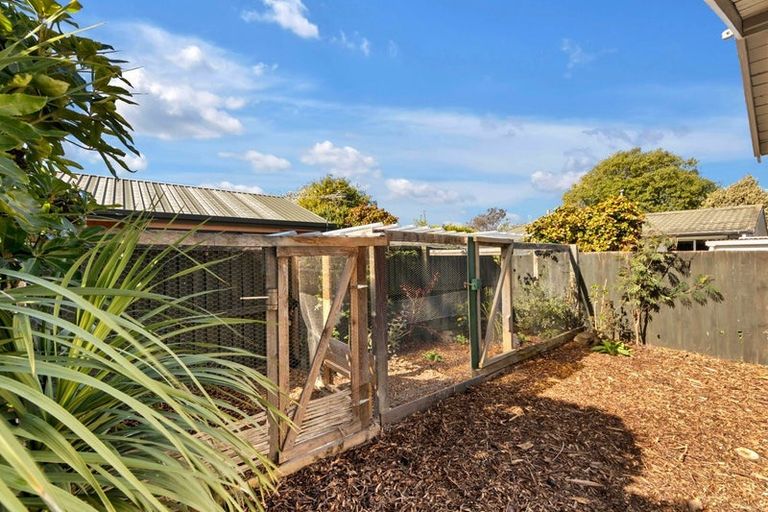 Photo of property in 52 Hay Street, Bromley, Christchurch, 8062