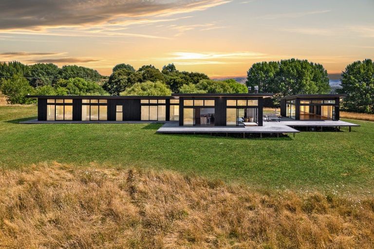 Photo of property in 360a Longbush Road, Hinakura, Masterton, 5884