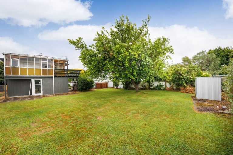Photo of property in 17 Lockhart Avenue, Milson, Palmerston North, 4414