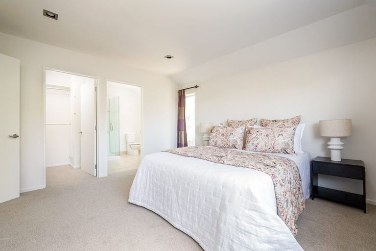 Photo of property in 22b Taupata Street, Redcliffs, Christchurch, 8081