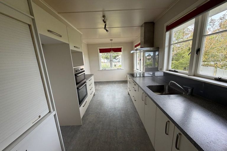 Photo of property in 36 Warwick Crescent, Taradale, Napier, 4112