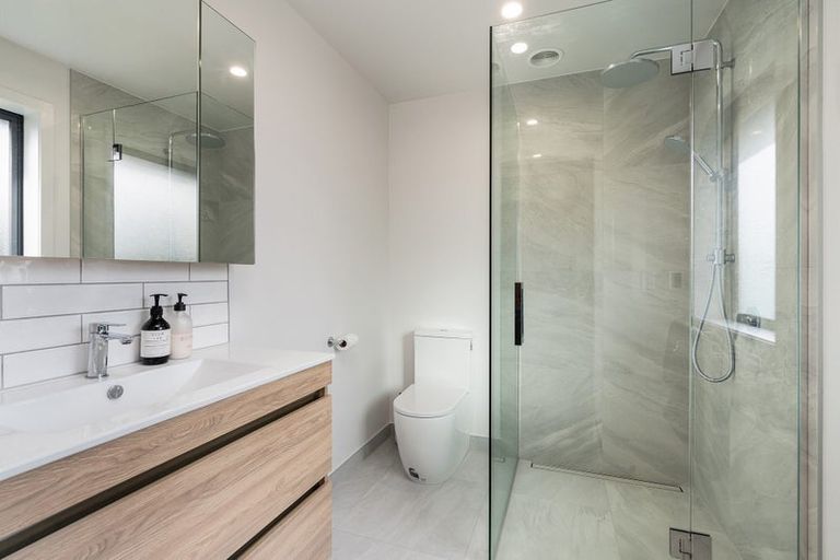 Photo of property in 2 Margate Street, Waihola, Milton, 9073