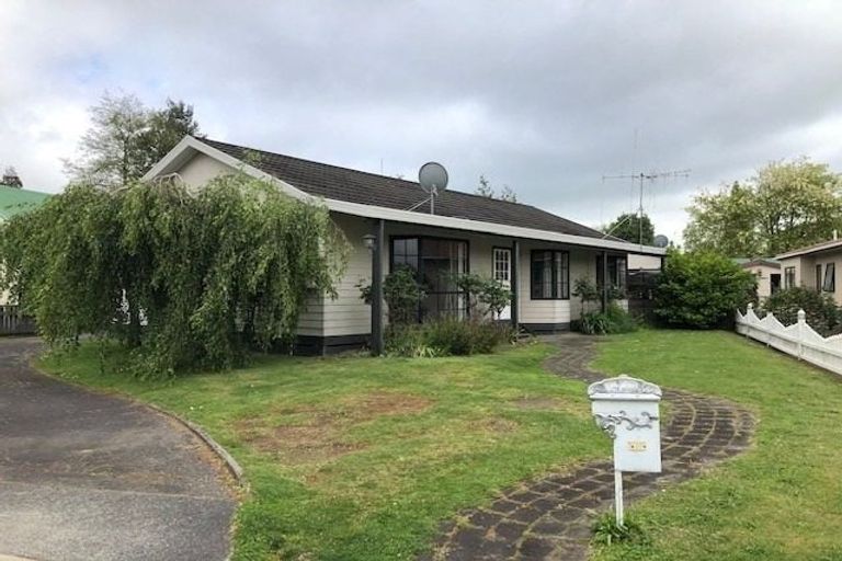 Photo of property in 15 Endeavour Avenue, Flagstaff, Hamilton, 3210