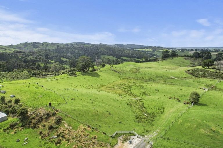 Photo of property in 132b Gatfield Road, Kaukapakapa, 0873