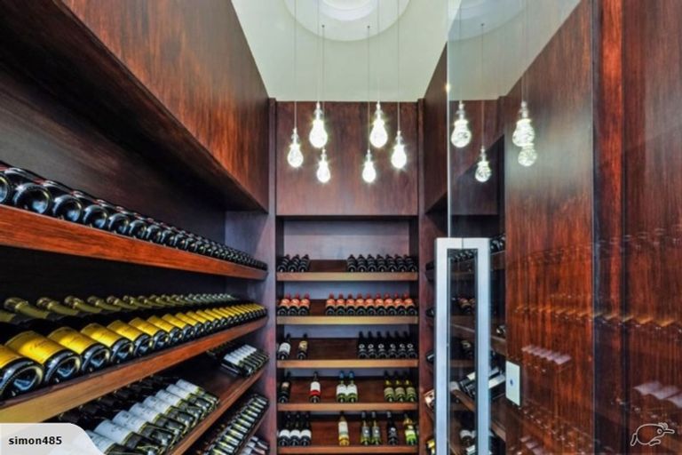 Photo of property in 255 Paremoremo Road, Paremoremo, Auckland, 0632