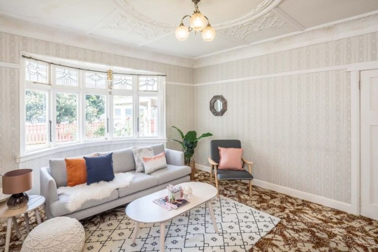 Photo of property in 202 The Parade, Island Bay, Wellington, 6023