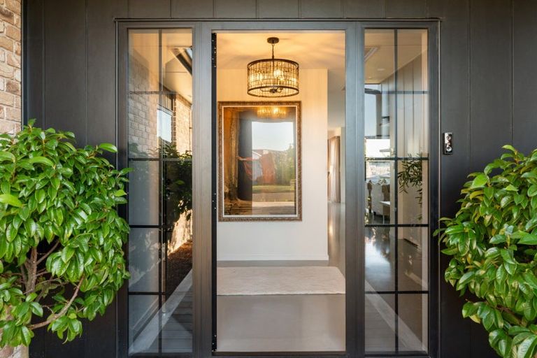 Photo of property in 10 Saint Thomas Avenue, Pyes Pa, Tauranga, 3112