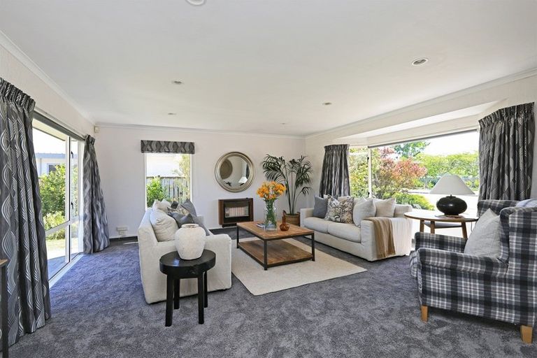 Photo of property in 6 Brompton Drive, Taradale, Napier, 4112