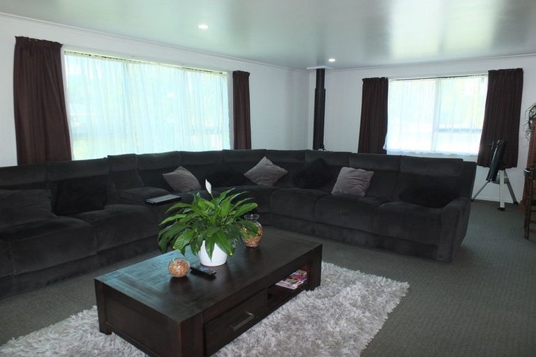 Photo of property in 48 Norbiton Road, Foxton, 4814