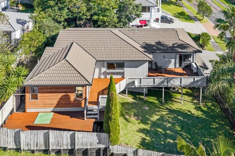Photo of property in 22 Coralsea Way, Arkles Bay, Whangaparaoa, 0932