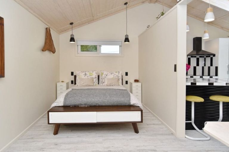 Photo of property in 7a Poulson Street, Addington, Christchurch, 8024