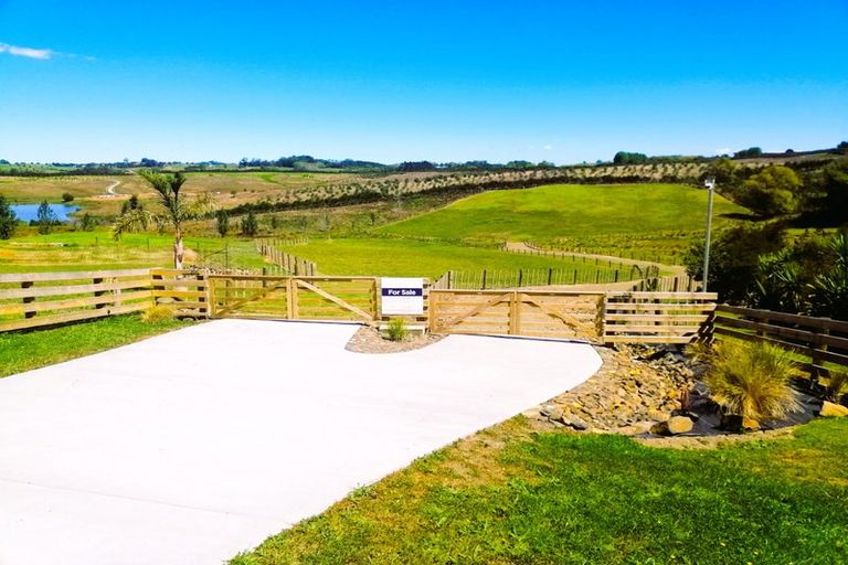 Photo of property in 20c Valley View Lane, Hakaru, 0975