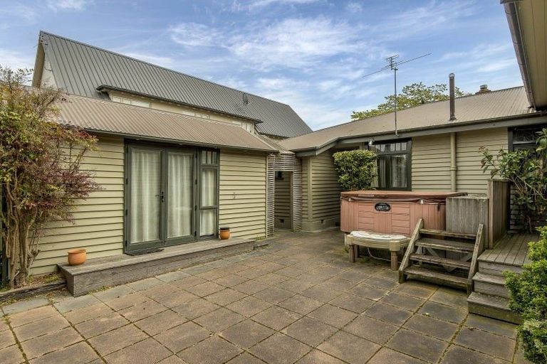 Photo of property in 28 Blair Avenue, Papanui, Christchurch, 8053