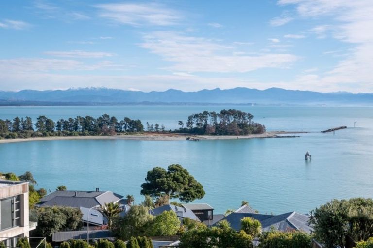 Photo of property in 21 Fifeshire Crescent, Stepneyville, Nelson, 7010