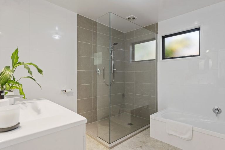 Photo of property in 13 Harbour View Road, Point Wells, Warkworth, 0986