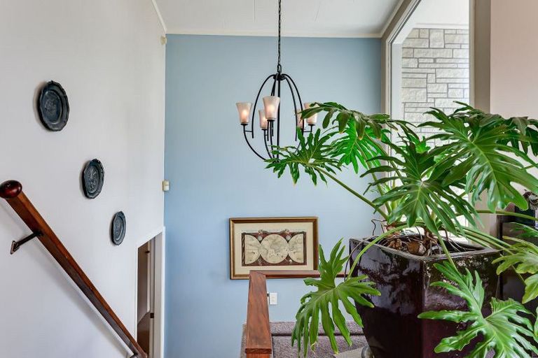 Photo of property in 23 Holloway Place, Forest Lake, Hamilton, 3200