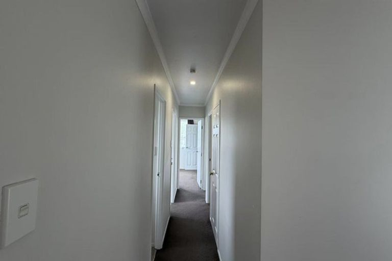 Photo of property in 26 Sunline Avenue, Massey, Auckland, 0614