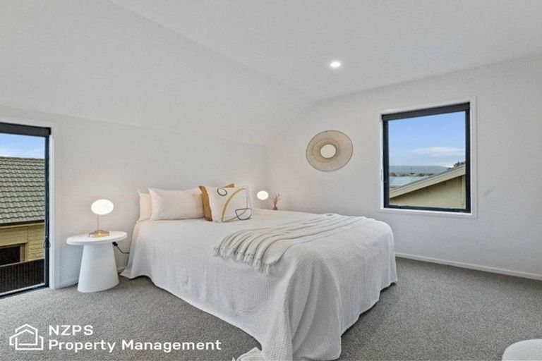 Photo of property in 24 Royal Crescent, Saint Kilda, Dunedin, 9012