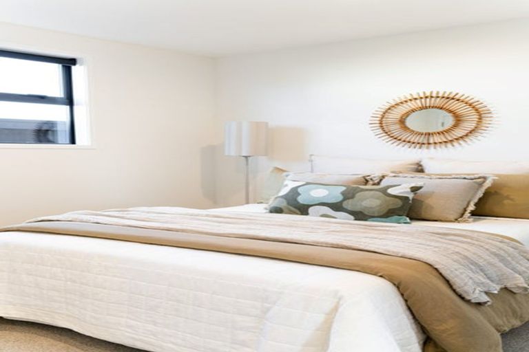 Photo of property in 43 Hinaki Street, Poike, Tauranga, 3112