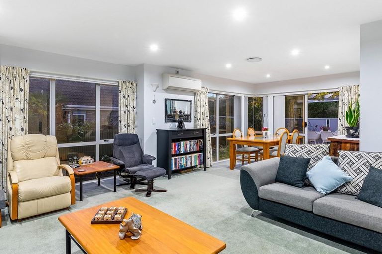 Photo of property in 2 Tainui Street, Raumati Beach, Paraparaumu, 5032