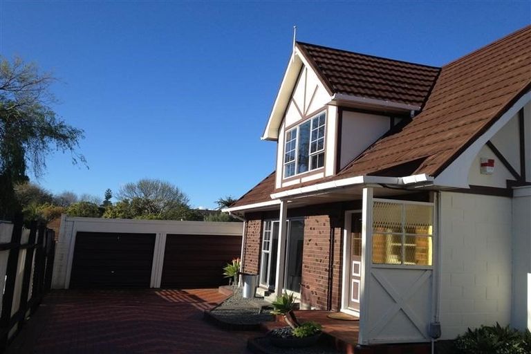 Photo of property in 18a Wai-iti Crescent, Woburn, Lower Hutt, 5010