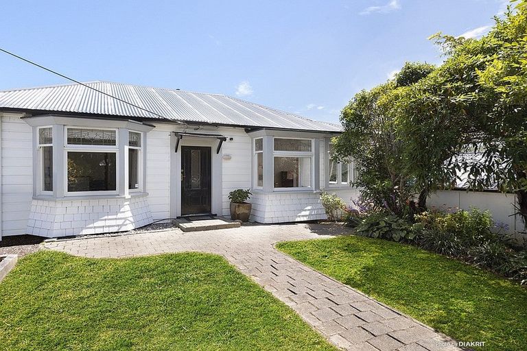 Photo of property in 44 Donald Street, Karori, Wellington, 6012