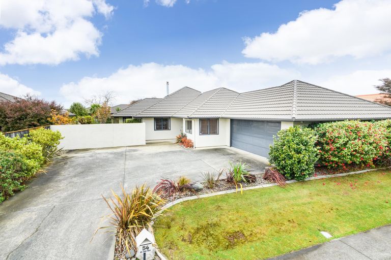Photo of property in 54 Roberts Line, Kelvin Grove, Palmerston North, 4414