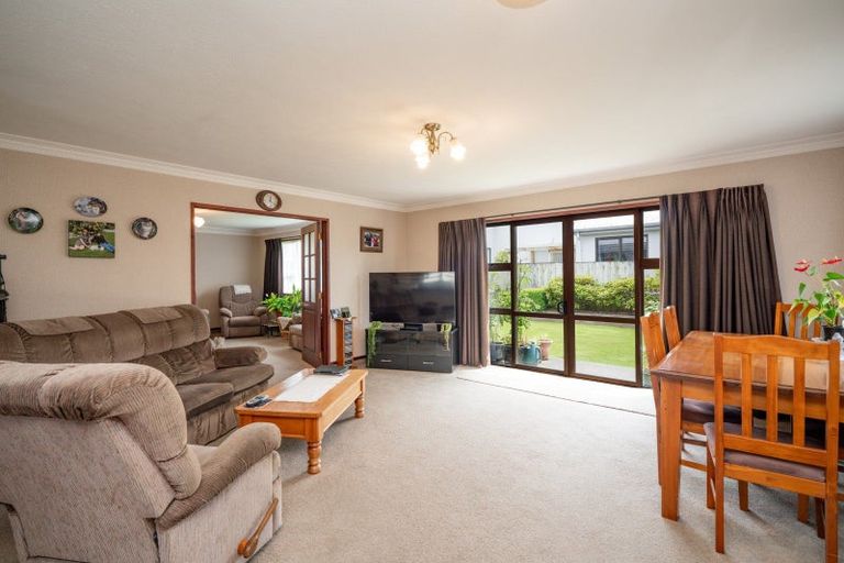 Photo of property in 22 Craig Street, Waikiwi, Invercargill, 9810