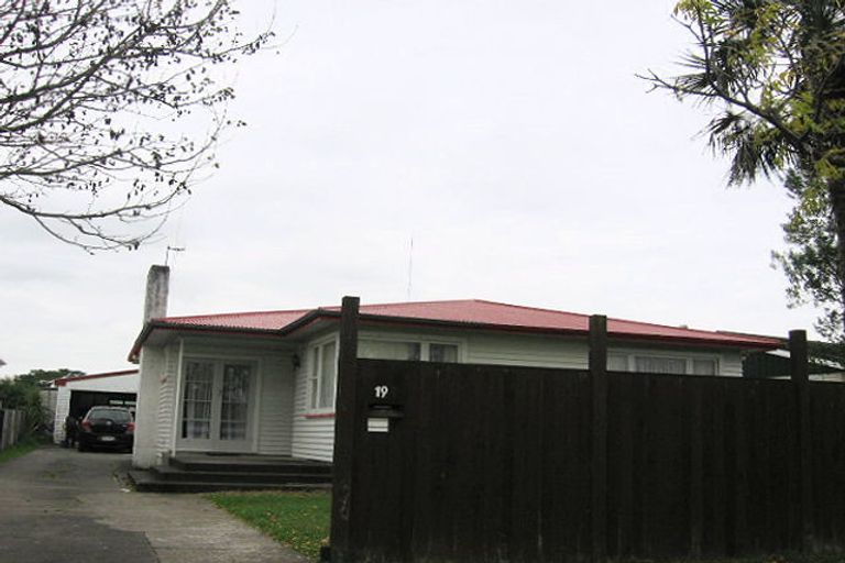 Photo of property in 19 Ellesmere Crescent, Highbury, Palmerston North, 4412