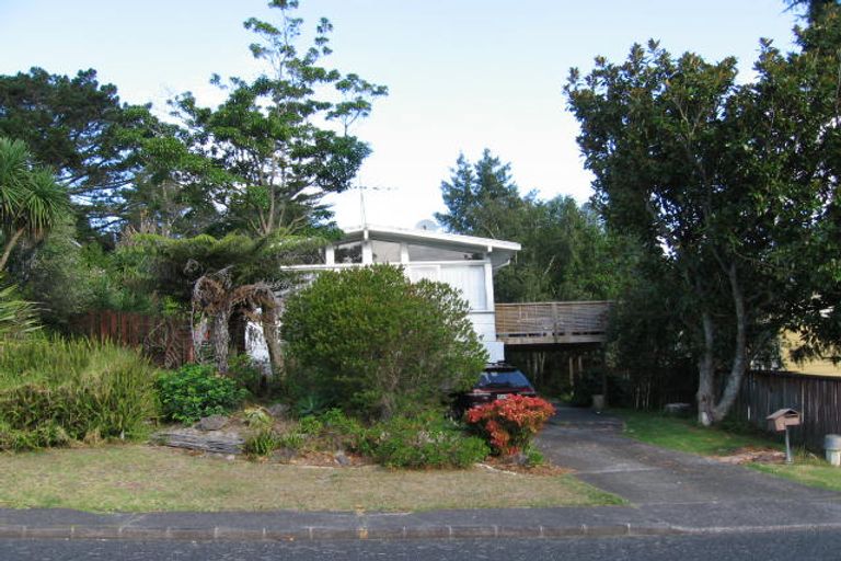 Photo of property in 9 Carina Crescent, Torbay, Auckland, 0630