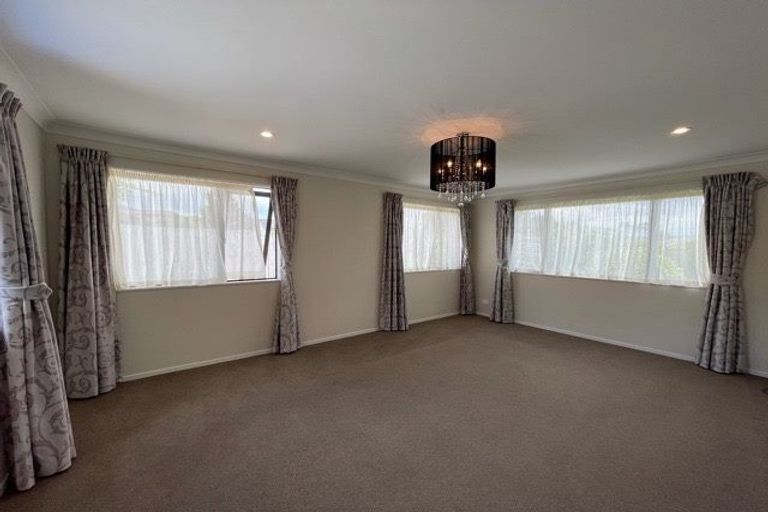 Photo of property in 236a Whitney Street, Blockhouse Bay, Auckland, 0600
