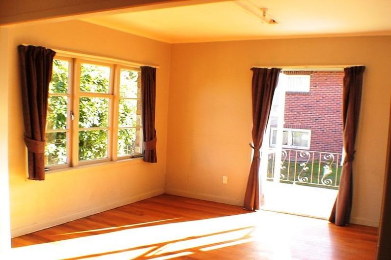 Photo of property in 41 Clevedon Road, Papakura, 2110