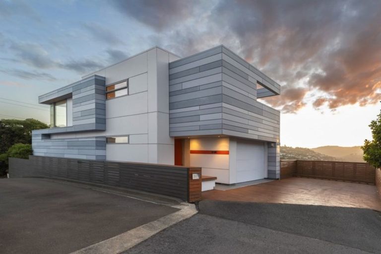 Photo of property in 19f Kabul Street, Khandallah, Wellington, 6035