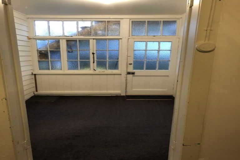 Photo of property in 15 Queens Parade, Devonport, Auckland, 0624