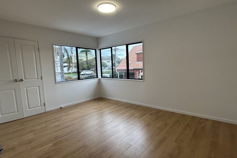 Photo of property in 1/22 Nile Road, Milford, Auckland, 0620