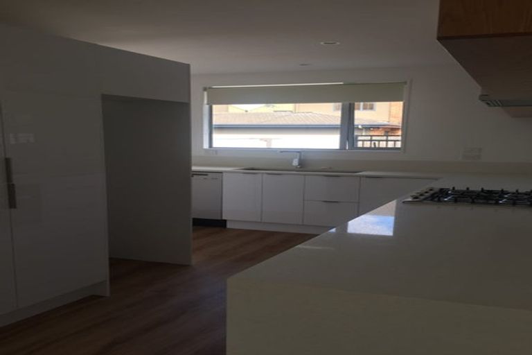 Photo of property in 4/33 Darvel Street, Riccarton, Christchurch, 8011