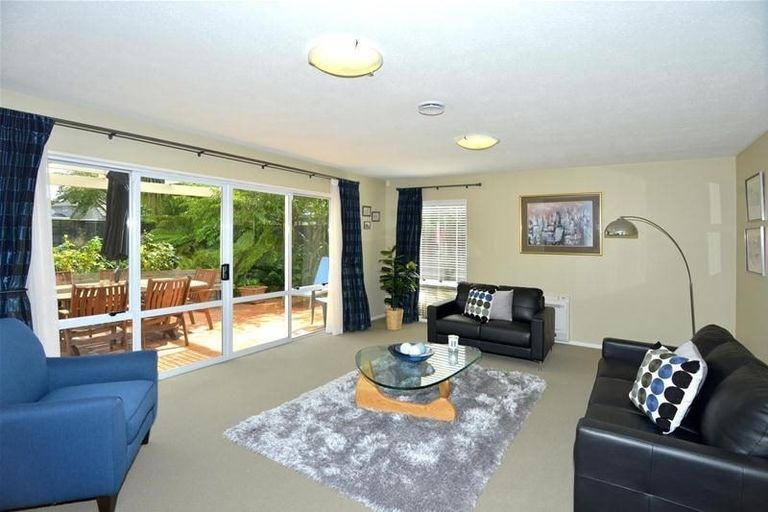 Photo of property in 8 Priorsford Court, Avonhead, Christchurch, 8042