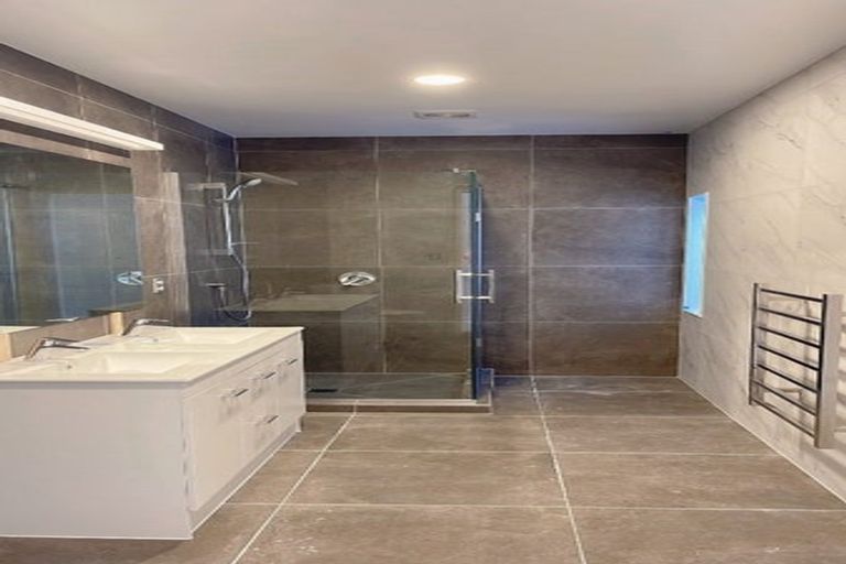 Photo of property in 1 Mohaka Way, Albany Heights, Auckland, 0632